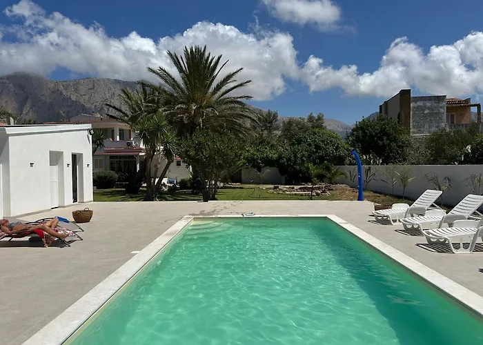 度假居 浦西拉度假屋 *