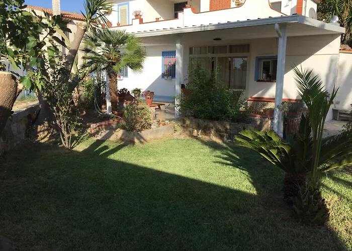 浦西拉度假屋 度假居 *